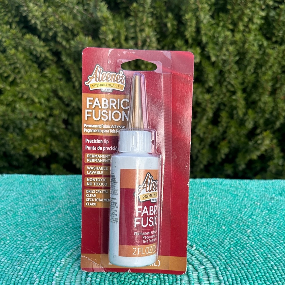 Aleene's Fabric Fusion Permanent Fabric Adhesive-brand new-originally packed